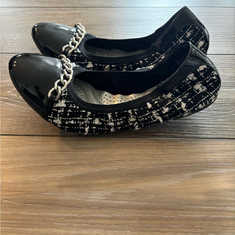 dexflex comfort Black Tweed Patent Chain Ballet Flats